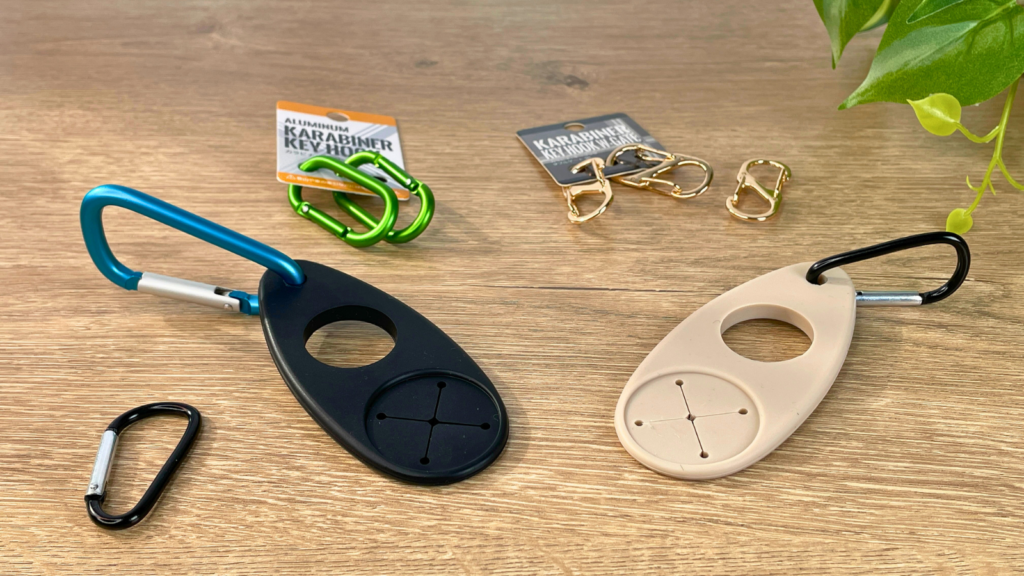 カラビナ付ボトルタオルホルダーのカラビナを自由に変更