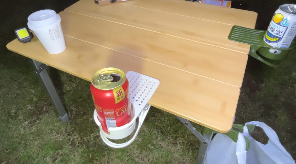 ドリンククリップをキャンプで使用