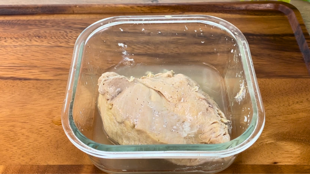 鶏むね肉のレンジ蒸し